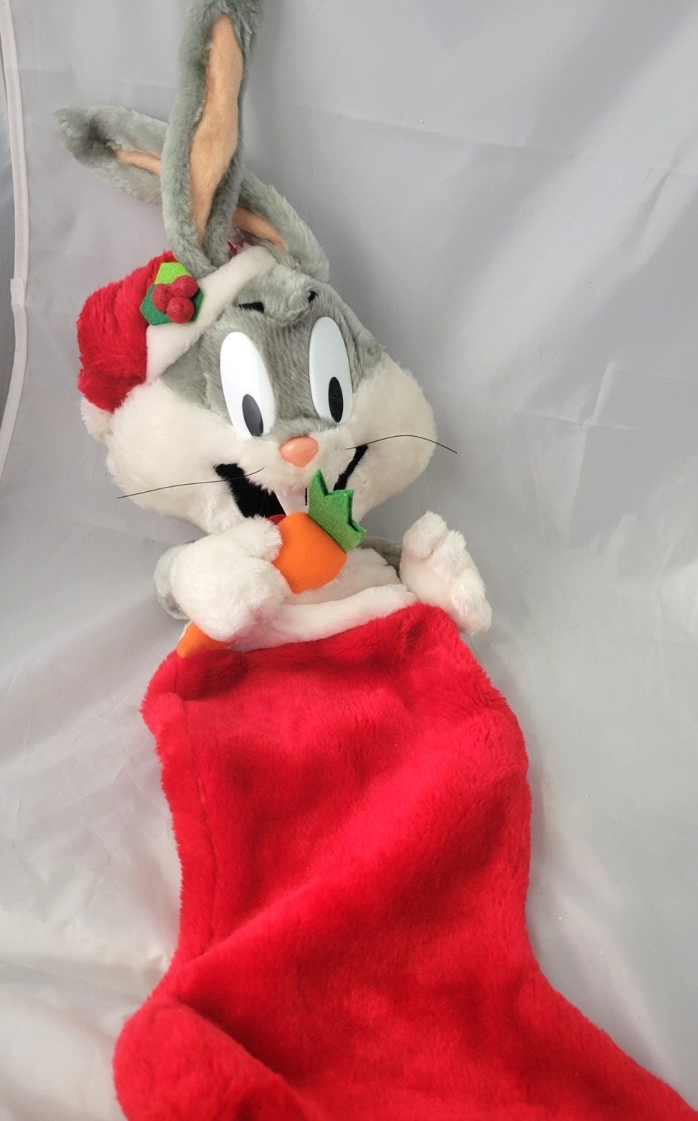 VINTAGE 1992 Bugs Bunny Plush Christmas Stocking 30 VINTAGE 1992 Bugs Bunny Plush Christmas Stocking 30