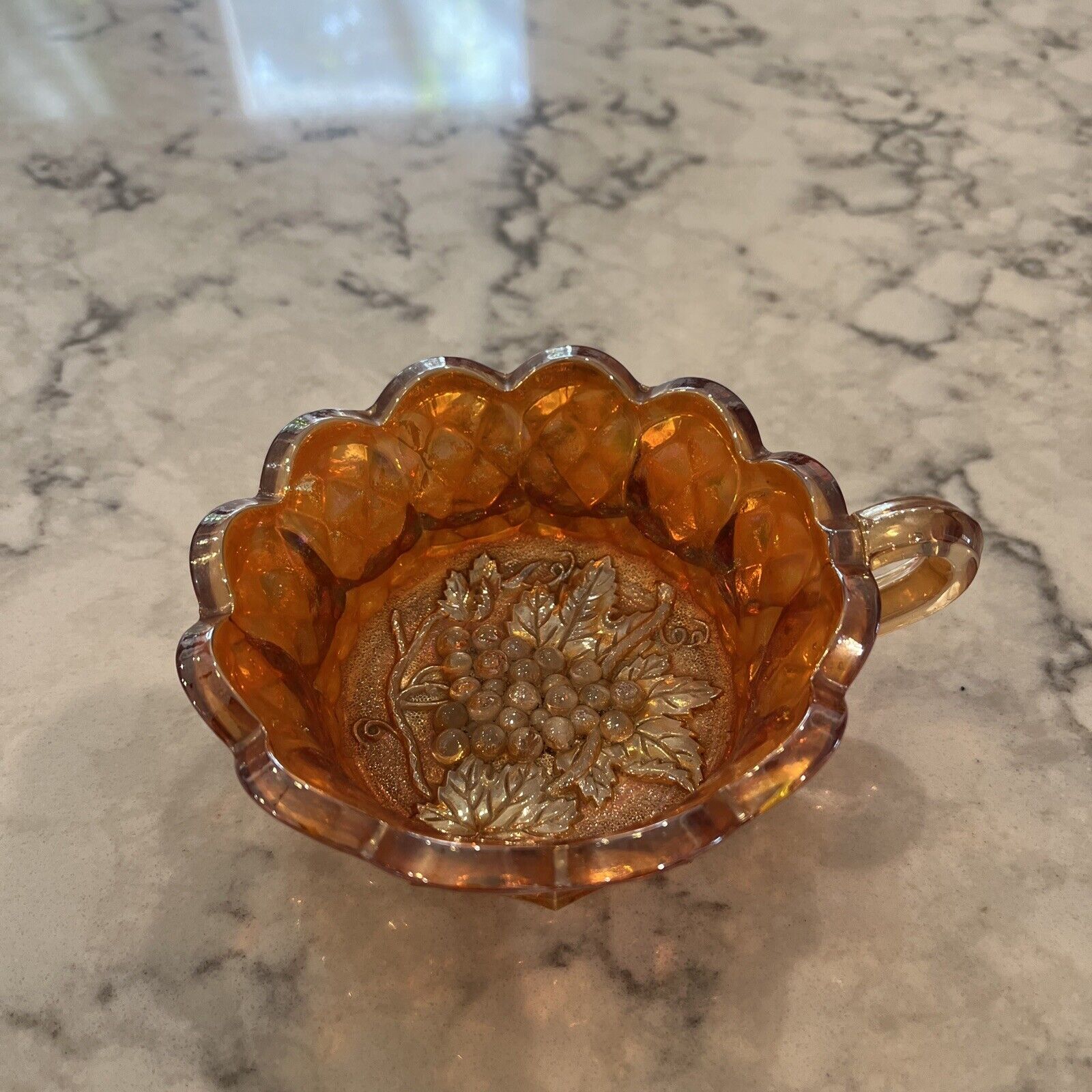 CARNIVAL GLASS ORANGE MARIGOLD GRAPES AND LEAVES NAPPY BOWL 3D ONE HANDLE