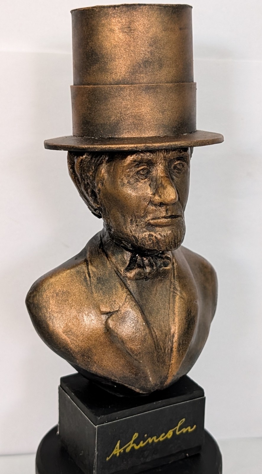 RARE Bust of 16th U.S. President Abraham Lincoln Wearing Stovepipe Hat Civil War RARE Bust of 16th U.S. President Abraham Lincoln Wearing Stovepipe Hat Civil War
