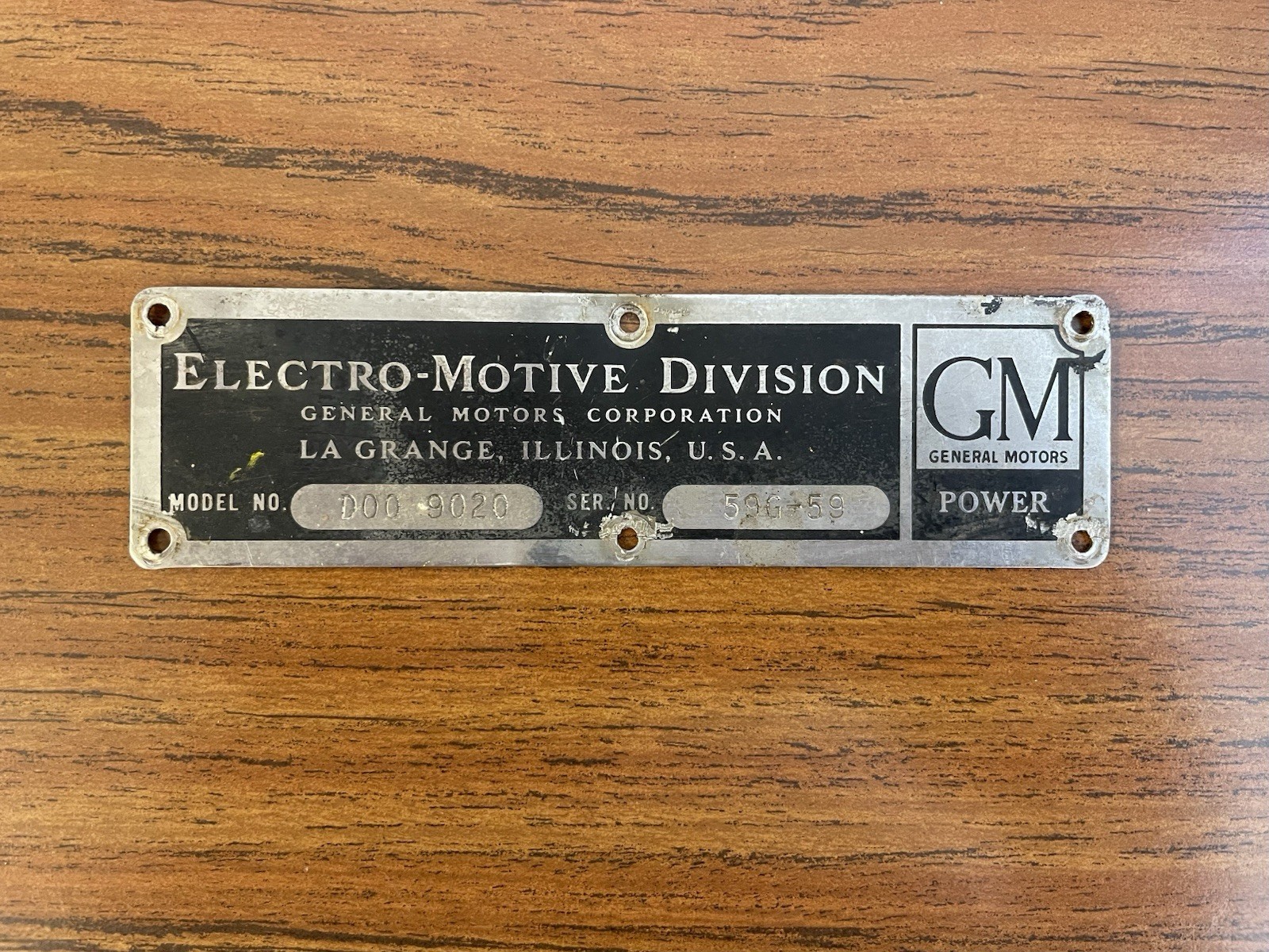 Vintage GM EMD Electro-Motive Equipment ID Plate Model D00 9020 Serial 59G-59 Vintage GM EMD Electro-Motive Equipment ID Plate Model D00 9020 Serial 59G-59