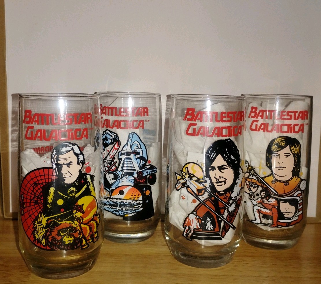 Vintage 1978 Battlestar Galactica Collector Glasses Set of 4 - Universal Studios Vintage 1978 Battlestar Galactica Collector Glasses Set of 4 - Universal Studios