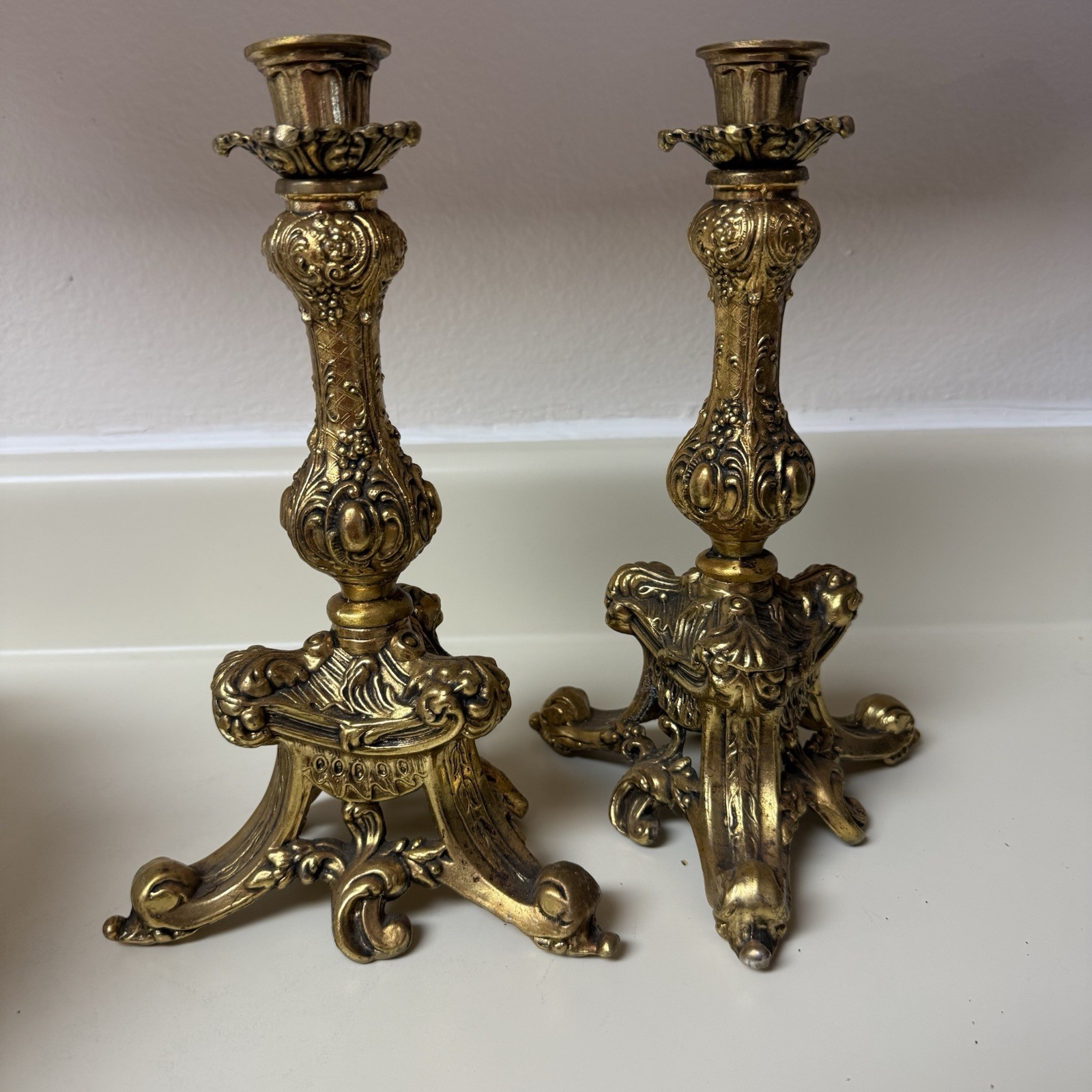 GORGEOUS Pair Vintage Brass Candlesticks Hollywood Regency Roccoco Gold 11