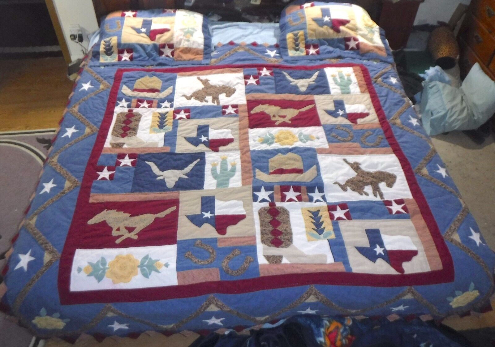 Texas themed hand stitched Quilt