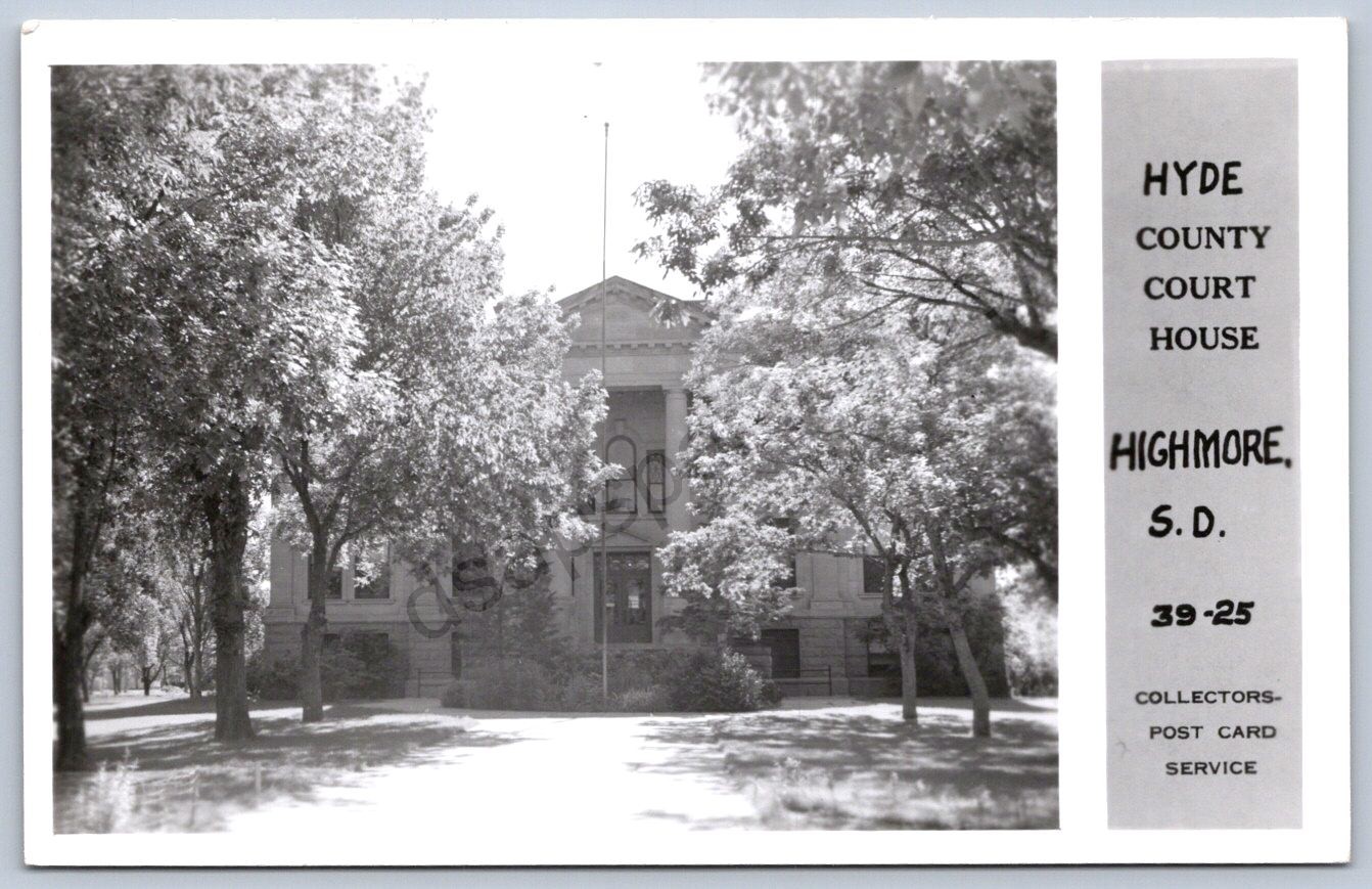 K43/ South Dakota Postcard RPPC c50s Highmore Hyde County Court House 93