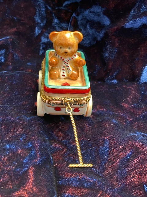 Rochard Limoges France hand painted Teddy Bear in Wagon Trinket Box-please read Rochard Limoges France hand painted Teddy Bear in Wagon Trinket Box-please read