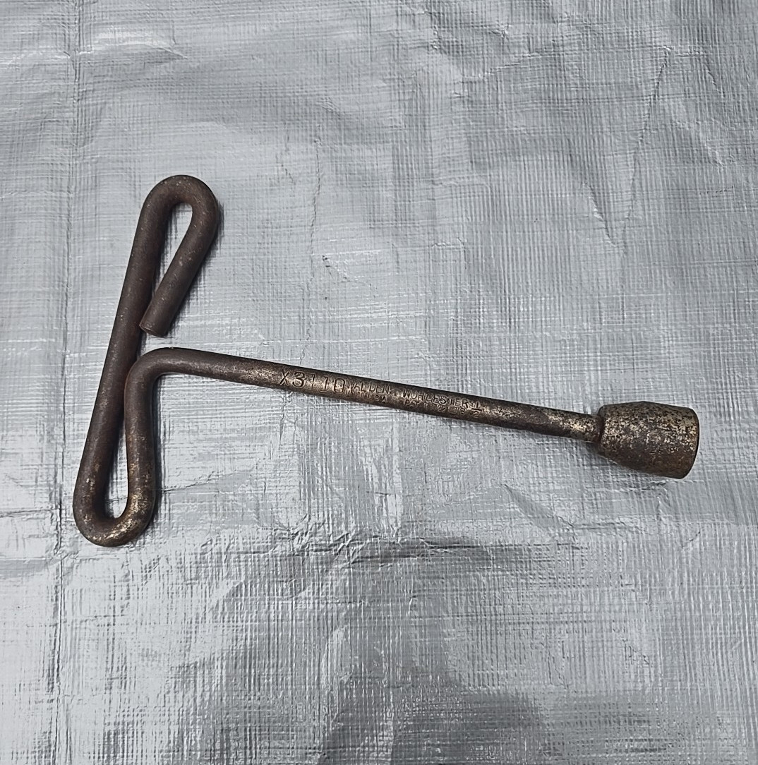Antique Walden Worcester T Handle Socket Wrench X3110 CADILLAC Made in USA