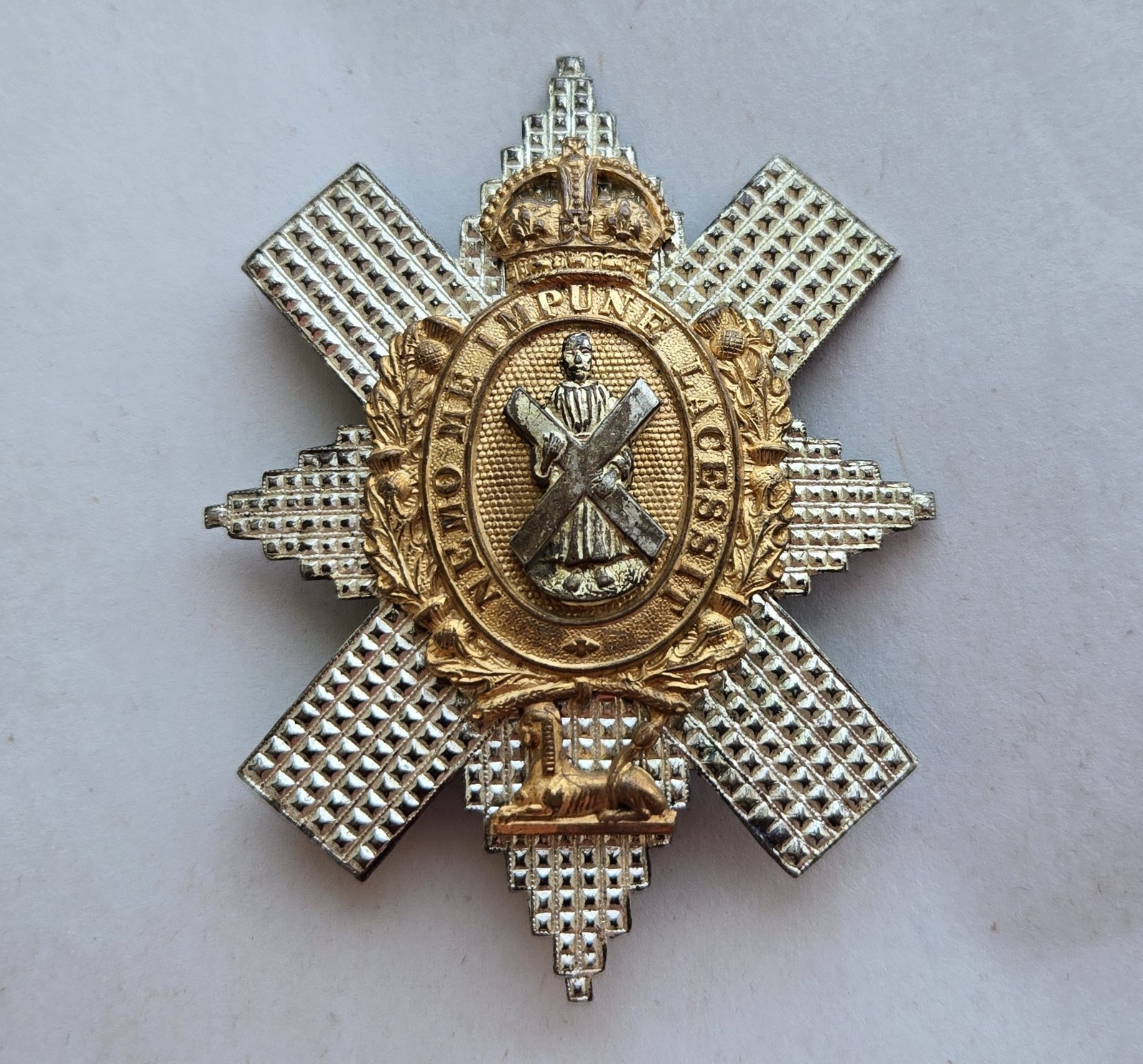 Vintage Metal British Royal Highlanders Black Watch Officer Badge Hat Helmet