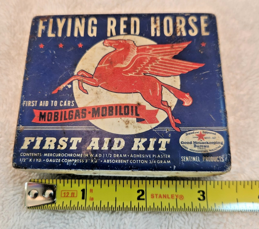 Vintage 1930\'s Mobil Oil Tin First Aid Kit Pegasus Mobilgas Mobiloil Advertising