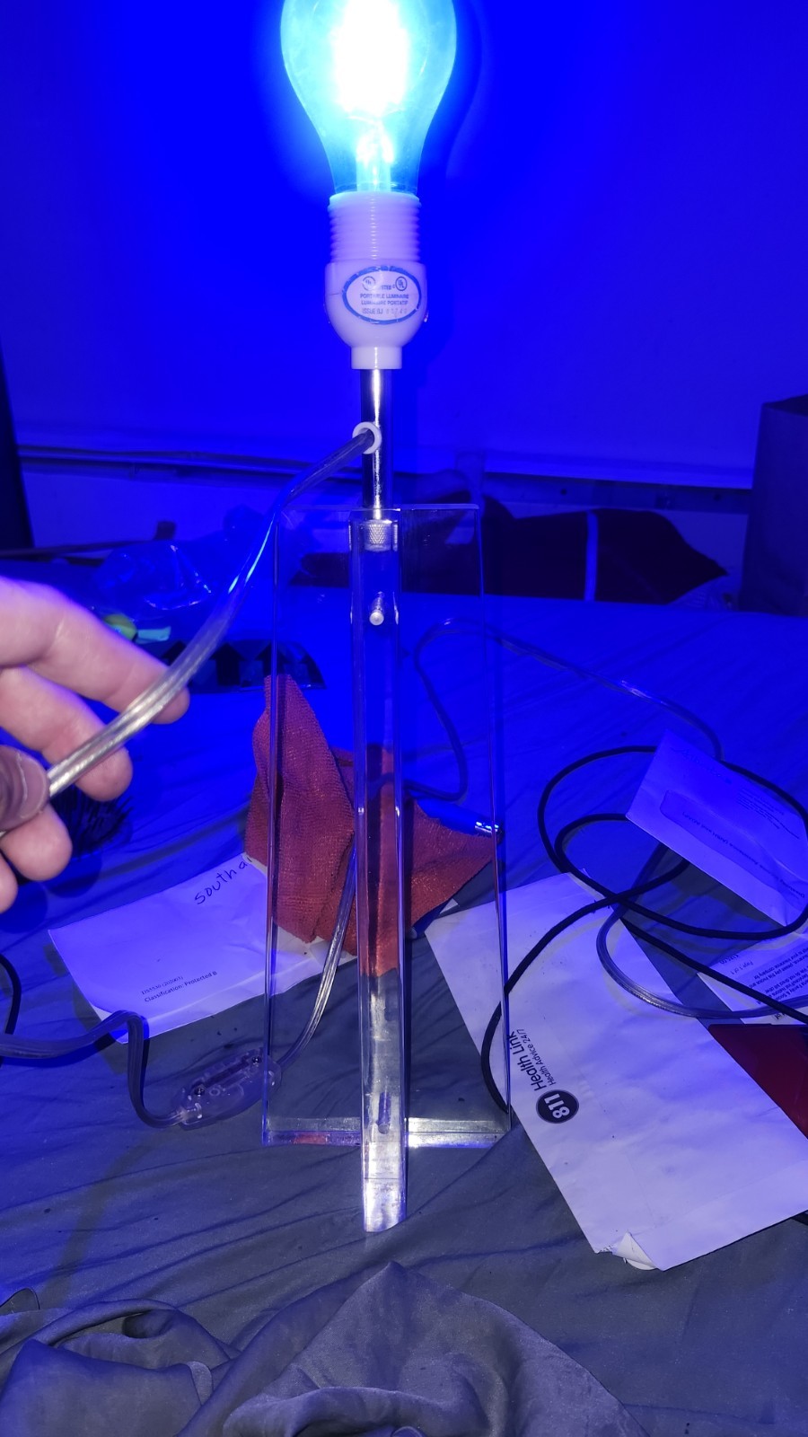 Working and vintage 1970s Lucite Table Lamp Base Clear Acrylic Retro Column MCM Working and vintage 1970s Lucite Table Lamp Base Clear Acrylic Retro Column MCM