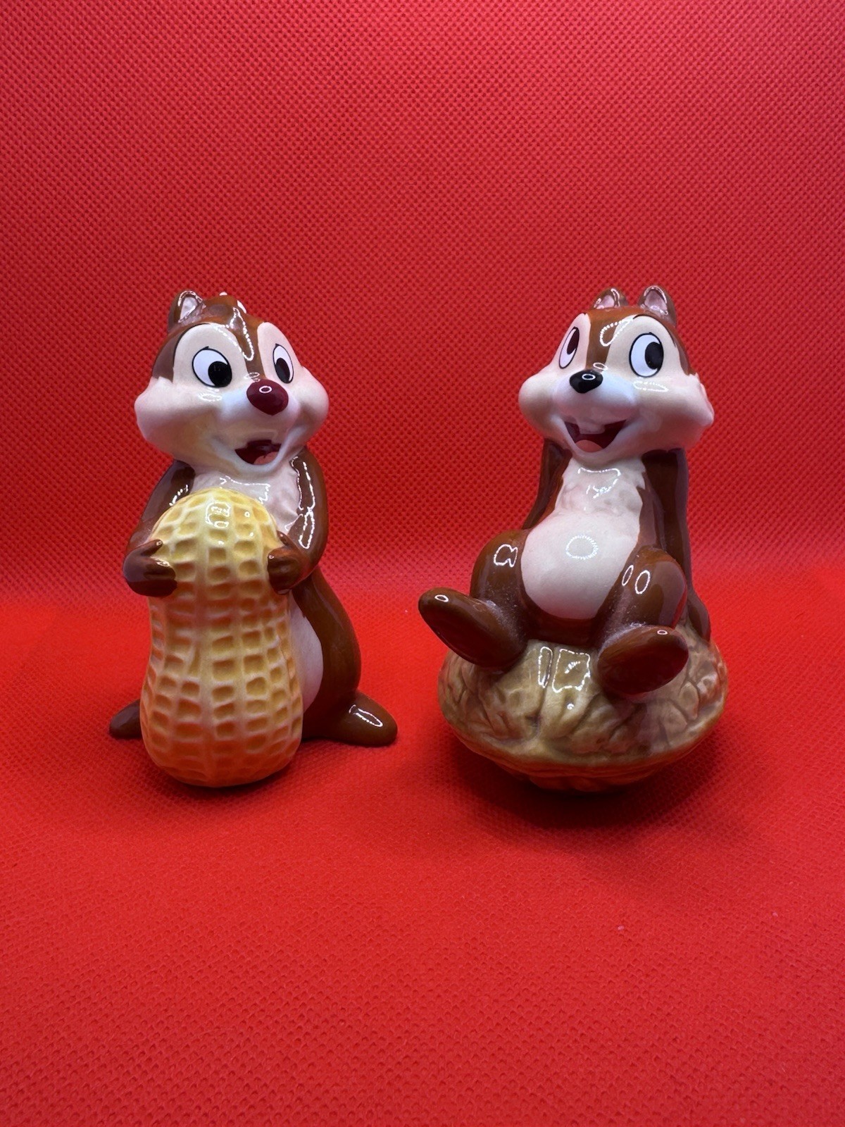Chip and Dale Peanut & Walnut Salt and Pepper Shakers, Disney Parks Souvenir Chip and Dale Peanut & Walnut Salt and Pepper Shakers, Disney Parks Souvenir