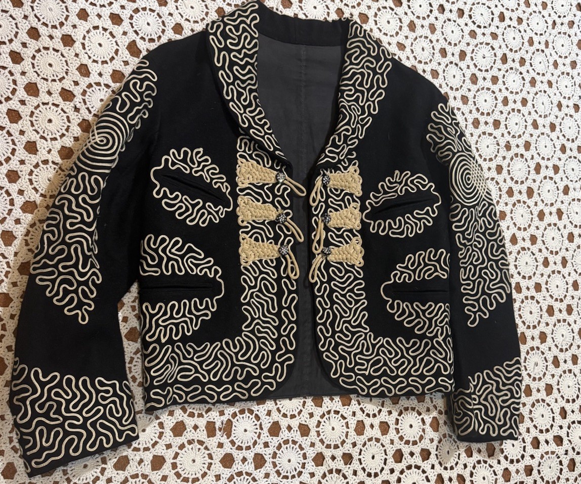Vtg Mexican Mariachi bolero jacket Intricate soutache embroidery Folk Attire Vtg Mexican Mariachi bolero jacket Intricate soutache embroidery Folk Attire