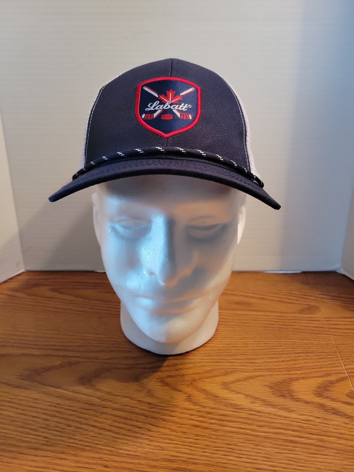 Labatt\'s Beer Blue Hat Snapback Cap Adjustable Hockey Sticks & Puck Labatt New