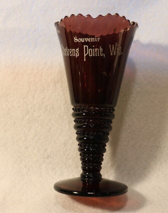 VINTAGE PURPLE AMETHYST GLASS FOOTED VASE SOUVENIR STEVENS POINT, WIS HD PAINTED