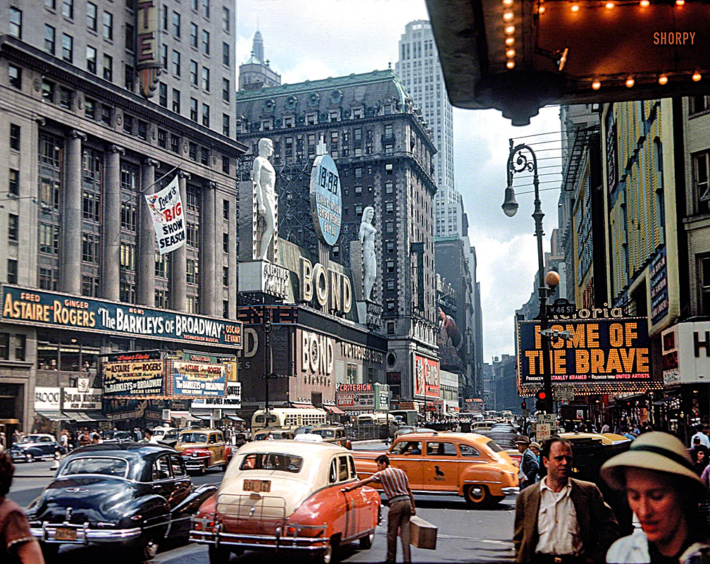 BROADWAY AT TIMES SQUARE NEW YORK  8