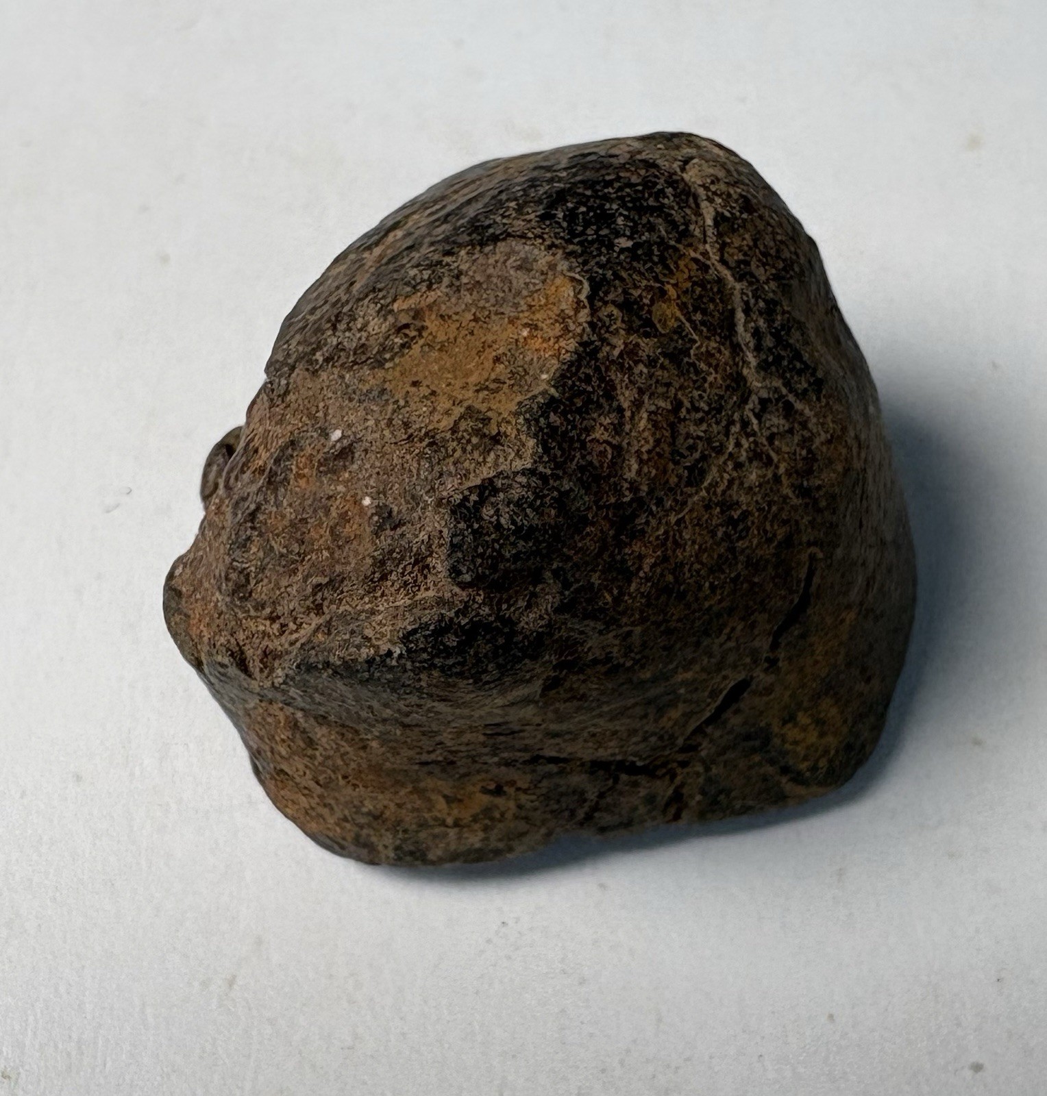 MOROCCAN METEORITE Chondrite A-grade Genuine 26.88 gm #MCE13 MOROCCAN METEORITE Chondrite A-grade Genuine 26.88 gm #MCE13