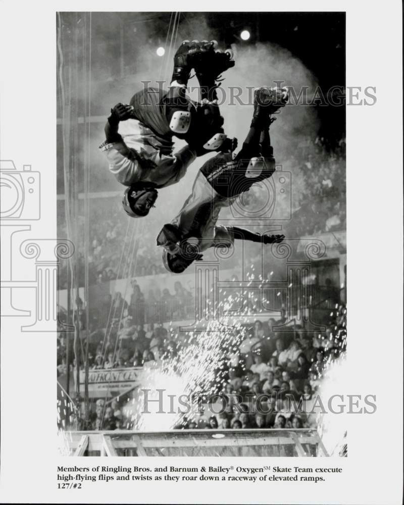 Press Photo Ringling Bros. and Barnum & Bailey Oxygen Skate Team - lrp95888