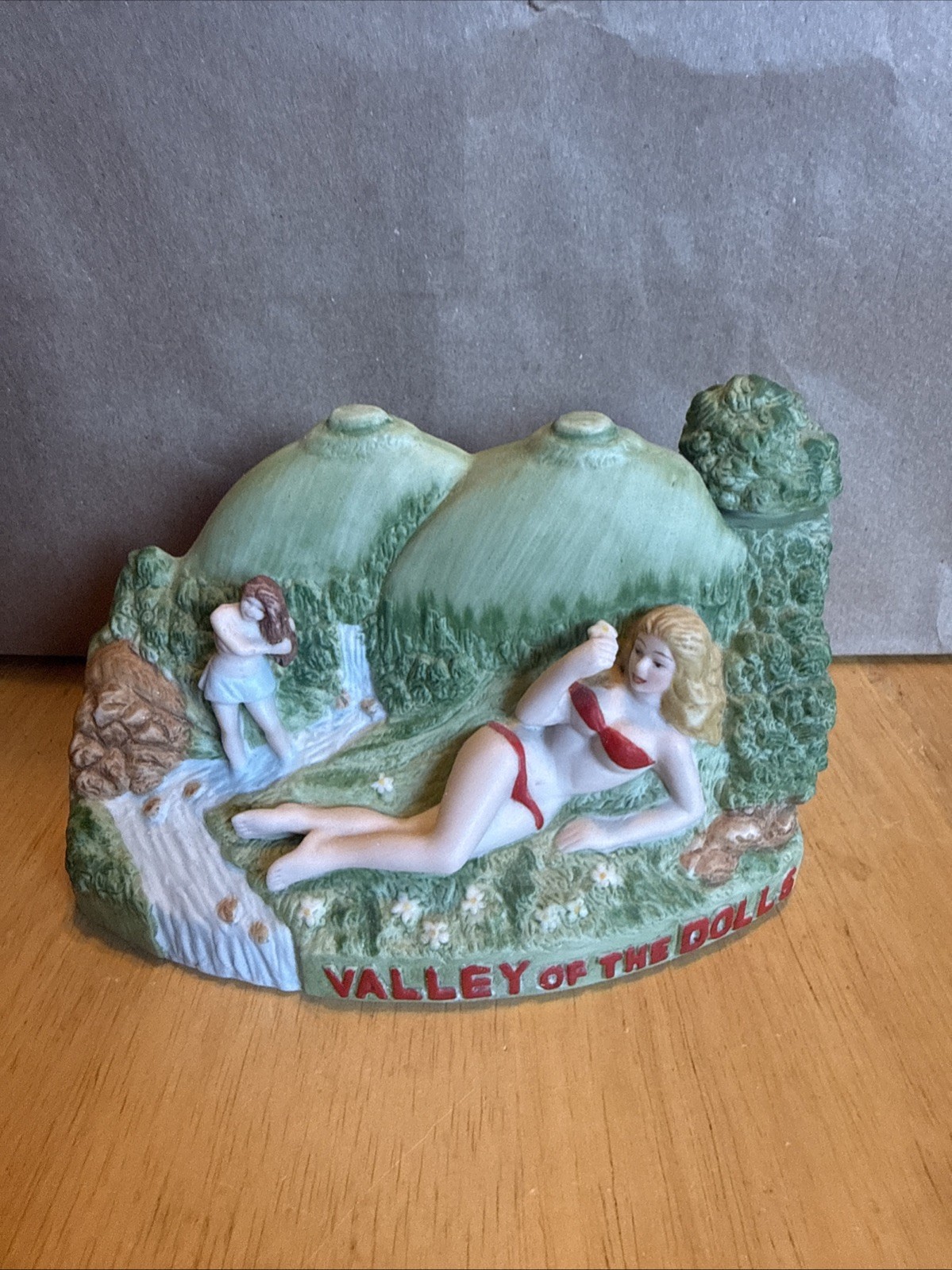 Rare Valley of the Dolls Dug\'s Decanters Amorgosa Nevada 1990 Box Included