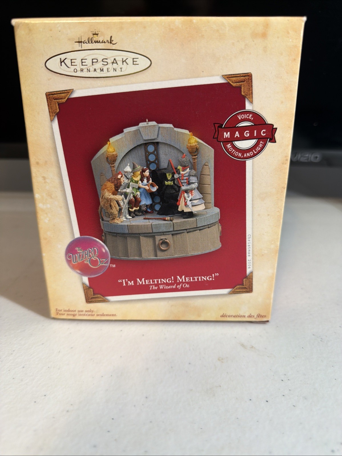 Hallmark  Ornament - The Wizard of Oz - I'm Melting Melting - 2004-514-725
