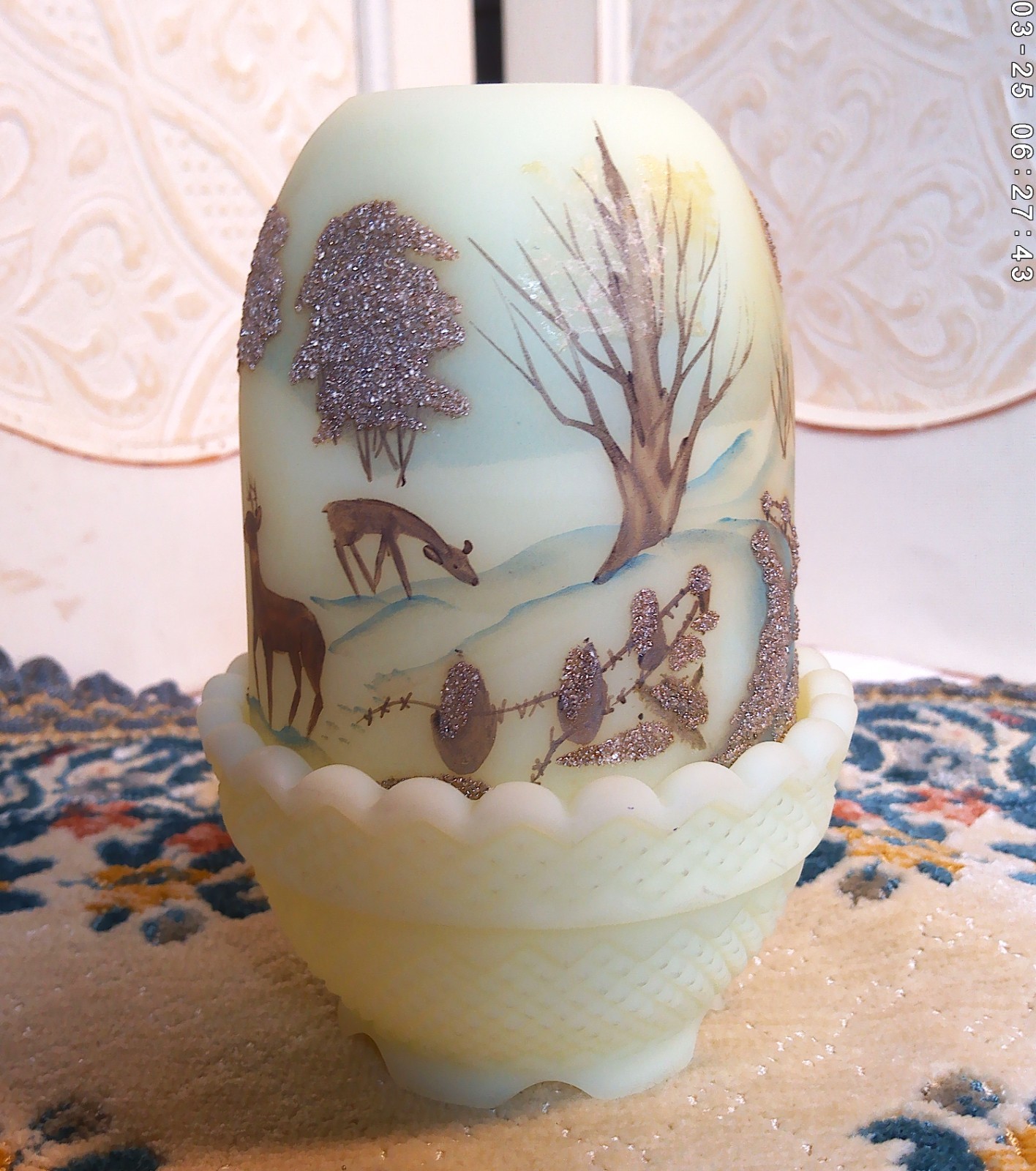 Vintage FENTON FAIRY LIGHT Lamp #7300 Christmas Scene Frosted Glass EUC