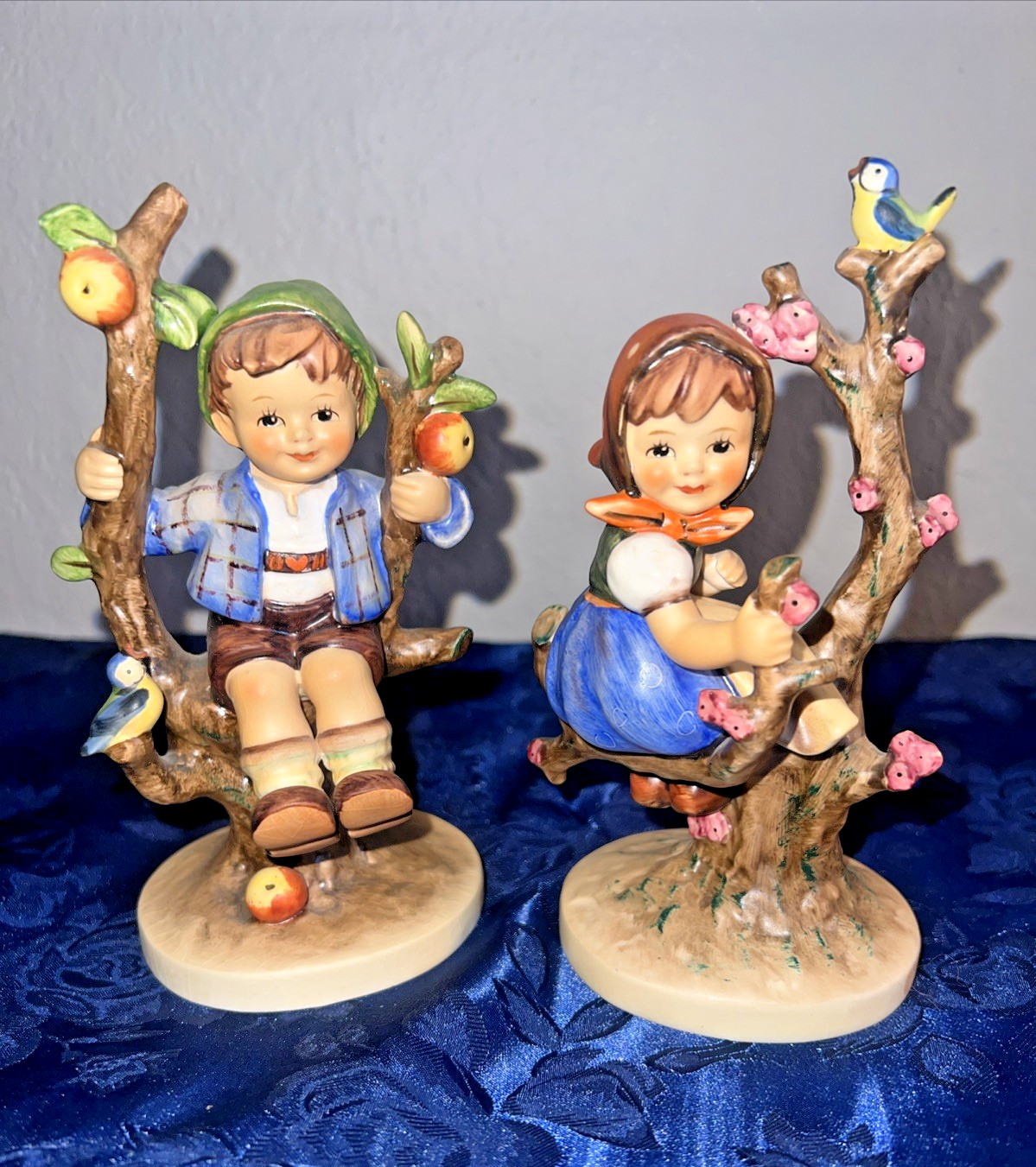 Vintage Goebel Hummel #141 1 #142 1 Apple Tree Boy & Girl 6 Vintage Goebel Hummel #141 1 #142 1 Apple Tree Boy & Girl 6