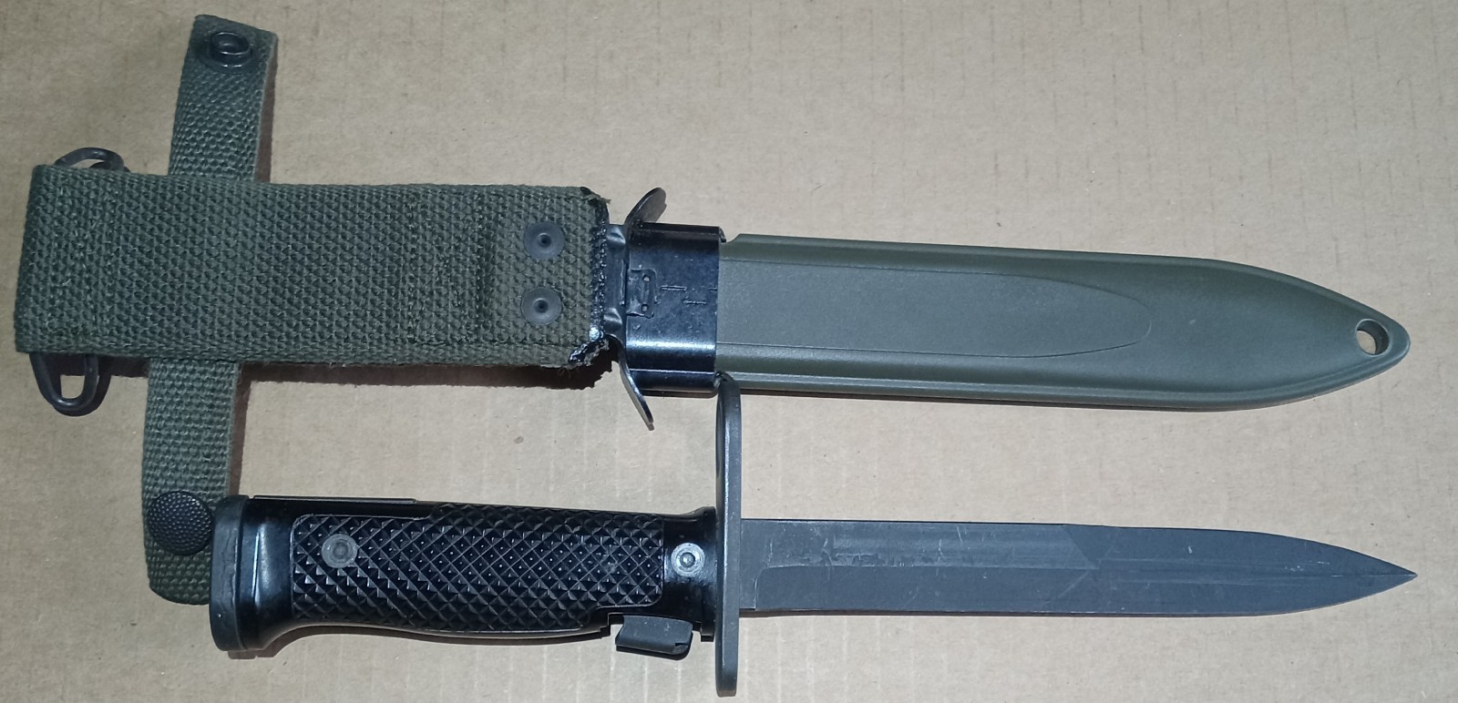 U.S. M8A1 Scabbard. Germany. And Imperial U.S.M6 Bayonet extremely Nice. U.S. M8A1 Scabbard. Germany. And Imperial U.S.M6 Bayonet extremely Nice.