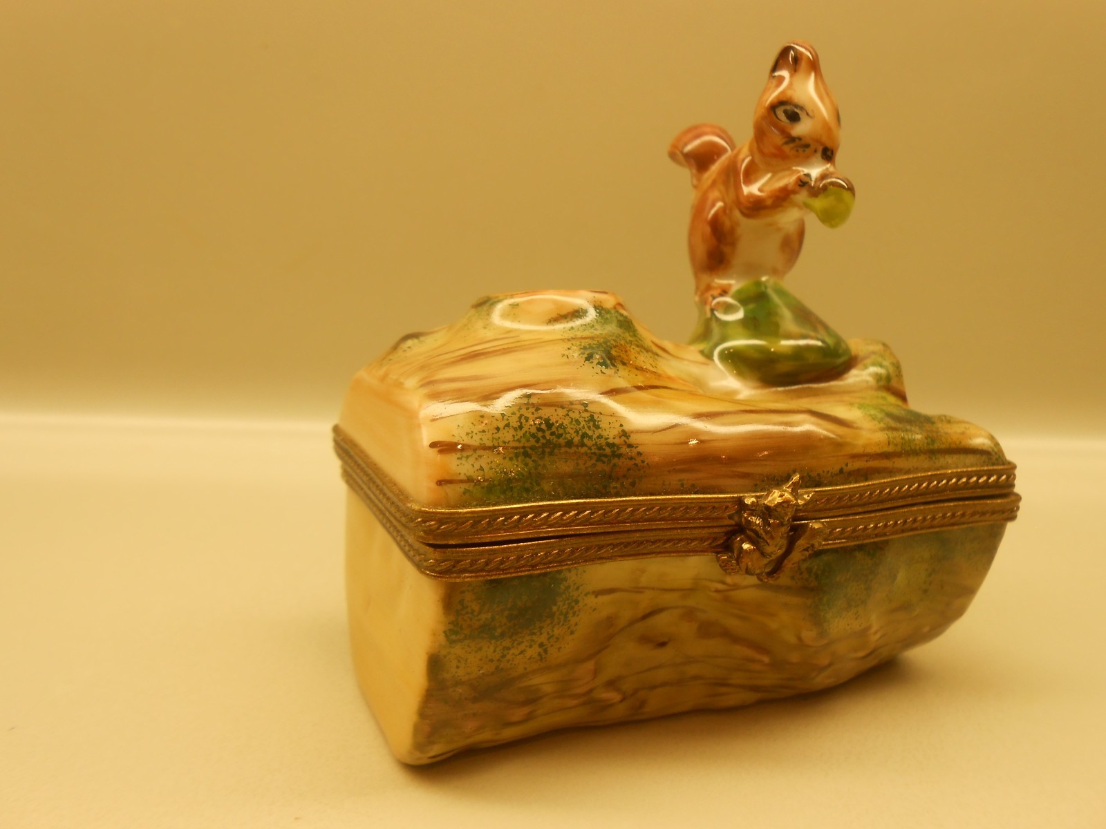 RARE Authentic Vintage Limoges Box - France - Squirrel on Log - Artist Initialed RARE Authentic Vintage Limoges Box - France - Squirrel on Log - Artist Initialed