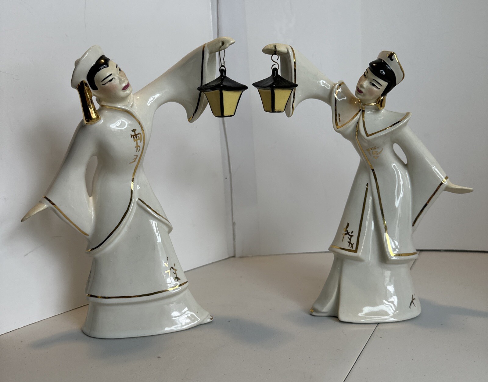 Ceramic Arts Studio Manchu Lotus Lanterns Sculpture Figurine Madison Wisc. 1950s