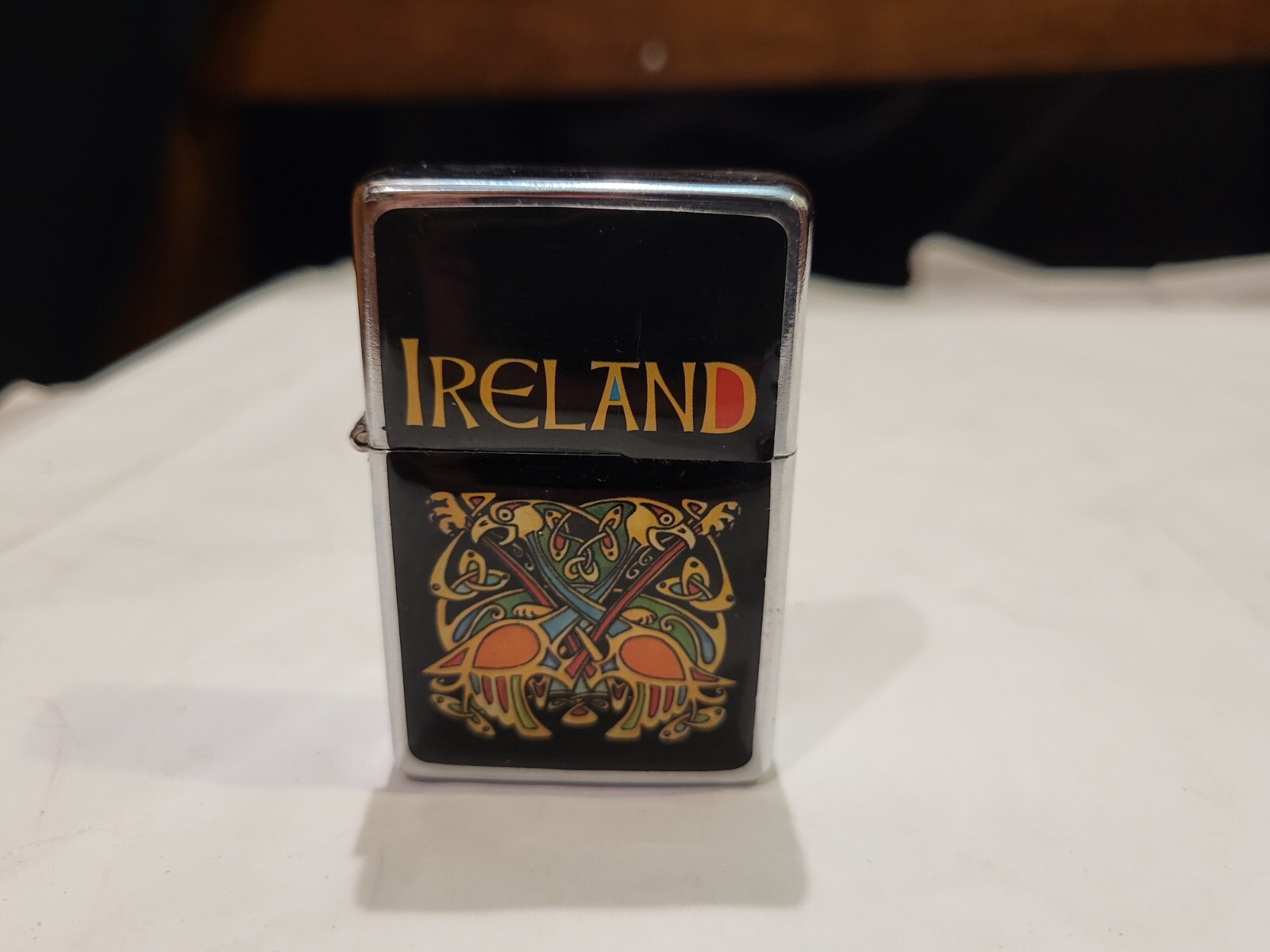 Allied Ireland Good Luck Lighter, Black Silver Clicks
