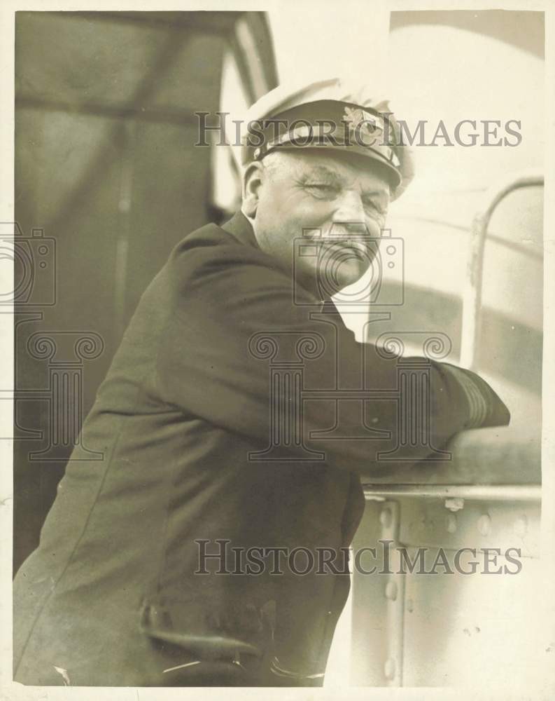 1928 Press Photo Captain Henry Kilp, master of the German ship Portland