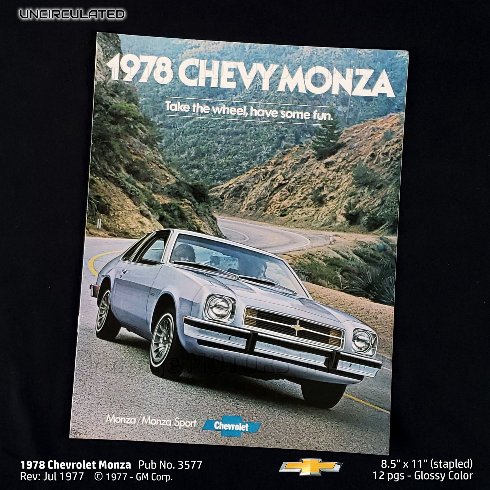 UNCIRCULATED Vintage 1978 Chevrolet MONZA 12-pg Color Brochure #3577 Rev Jul 77