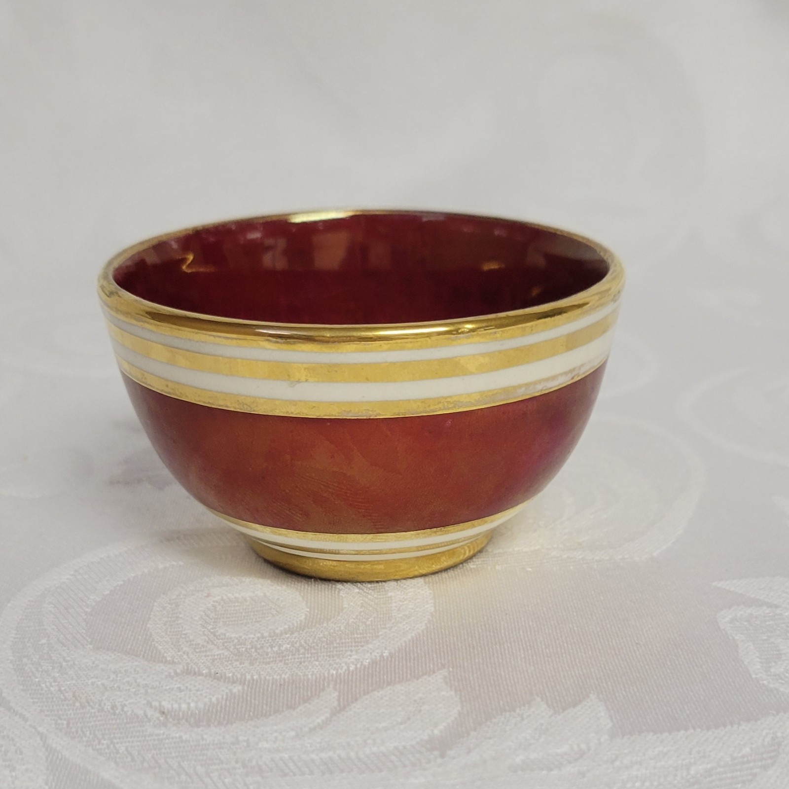 Vintage Cumbow China Lusterware Sugar Bowl Red Gold Trim Signed #27 Abingdon VA Vintage Cumbow China Lusterware Sugar Bowl Red Gold Trim Signed #27 Abingdon VA