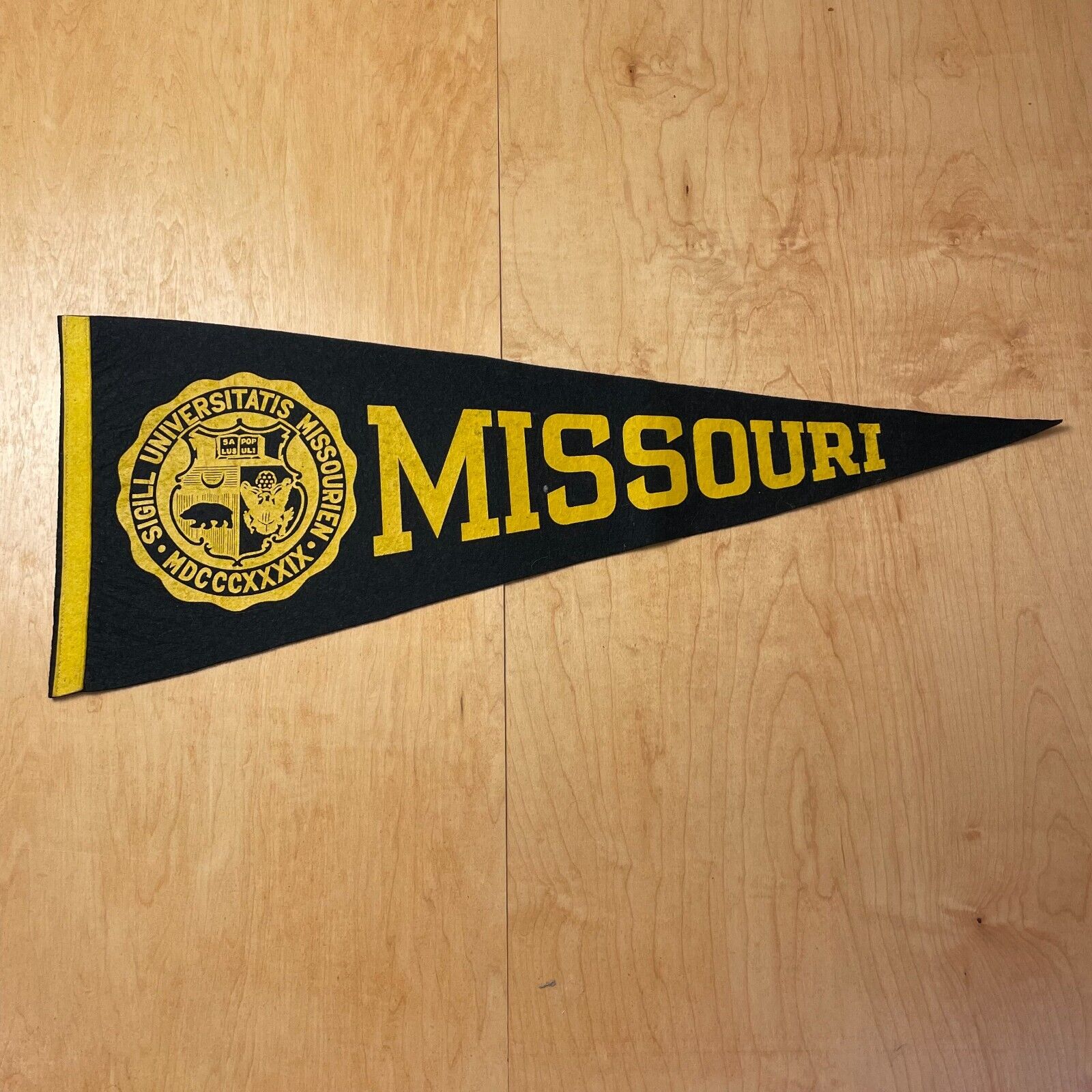 Vintage 1950s University of Missouri 12x28 Felt Pennant Flag