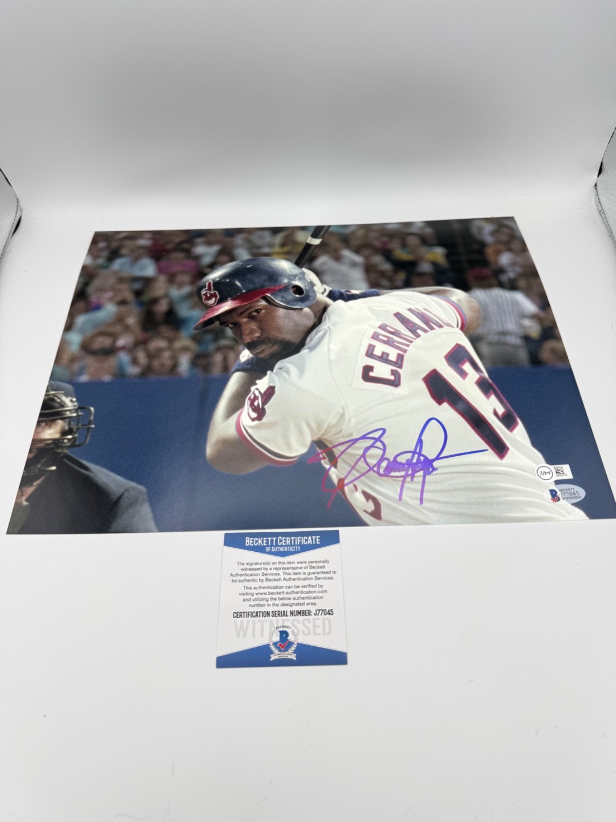 Dennis Haysbert Major League Signed 11x14 Photo BECKETT (Grad Collection)