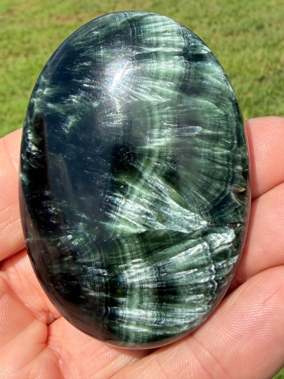 Large Amazing Polished Rare Seraphinite Crystal palm stone 108g 2 5/8 Large Amazing Polished Rare Seraphinite Crystal palm stone 108g 2 5/8