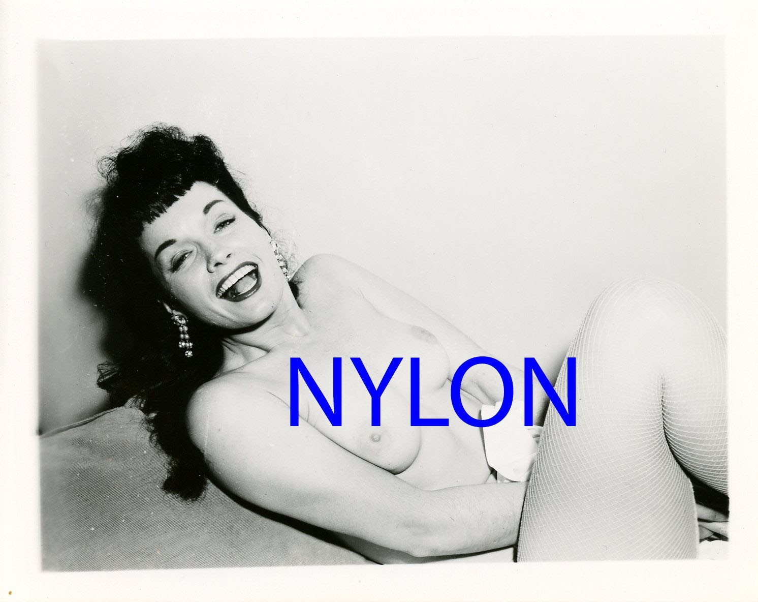 RARE BETTIE PAGE VINTAGE 1950's 4 x 5 PHOTOGRAPH RARE BETTIE PAGE VINTAGE 1950's 4 x 5 PHOTOGRAPH
