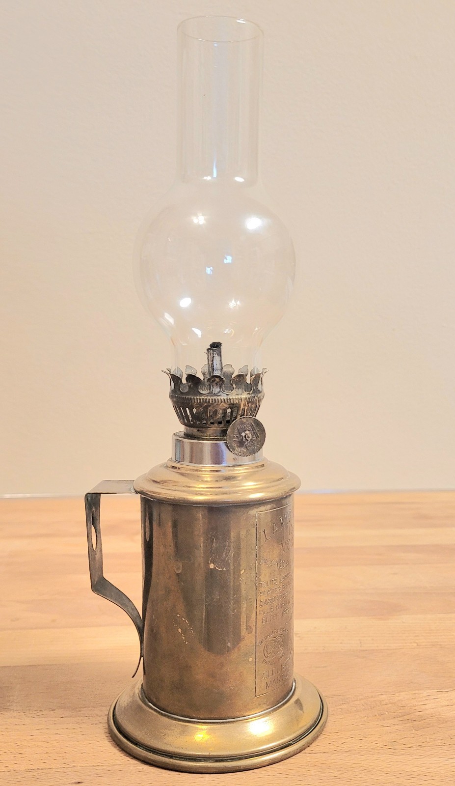 Une Lampe Pigeon Vintage Brass Pigeon Oil Lamp Certified In Arcachon France 1888