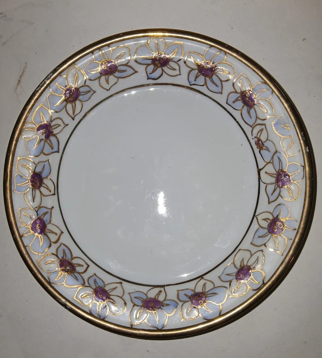 Chinese Porcelain Gold Rim Bowl With Orchids