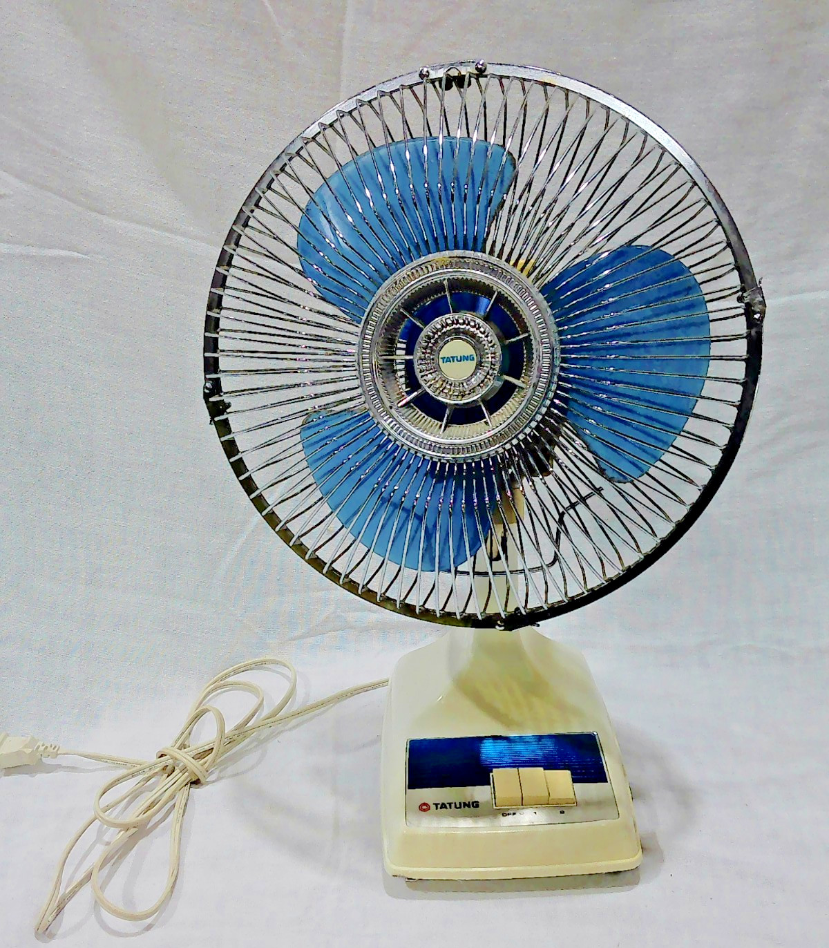 Vintage TATUNG 9\