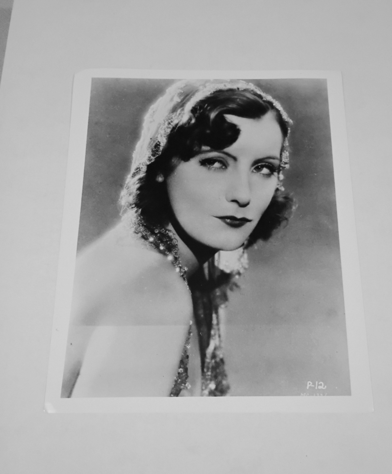 Greta Garbo 8x10 Vintage Press Photo LR1258