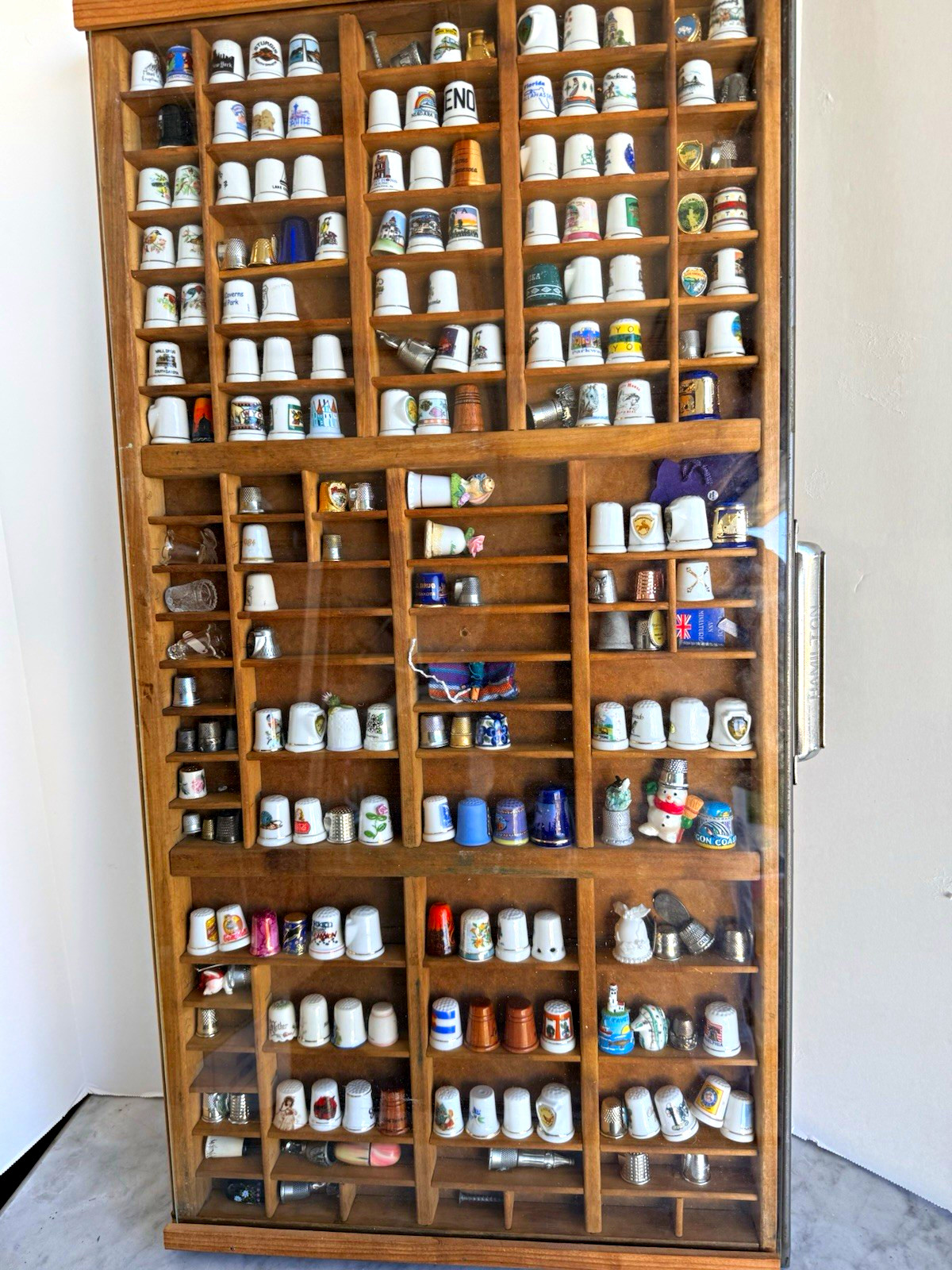Vintage Hamilton Letterpress Printer Drawer Thimble Display Cabinet Case 100+