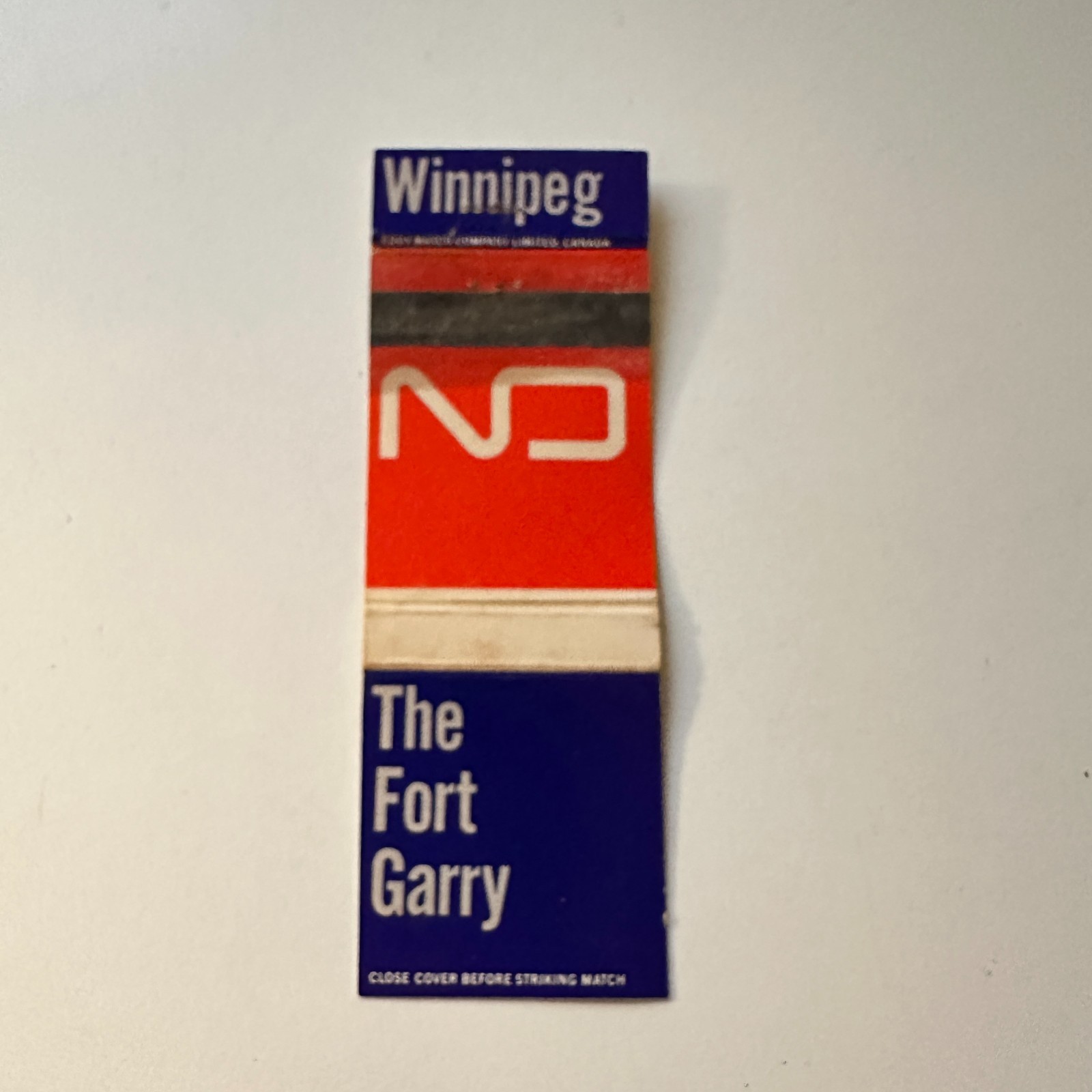 The Fort Garry in Winnipeg Canada Vintage Matchbook Cover 5MB125-3