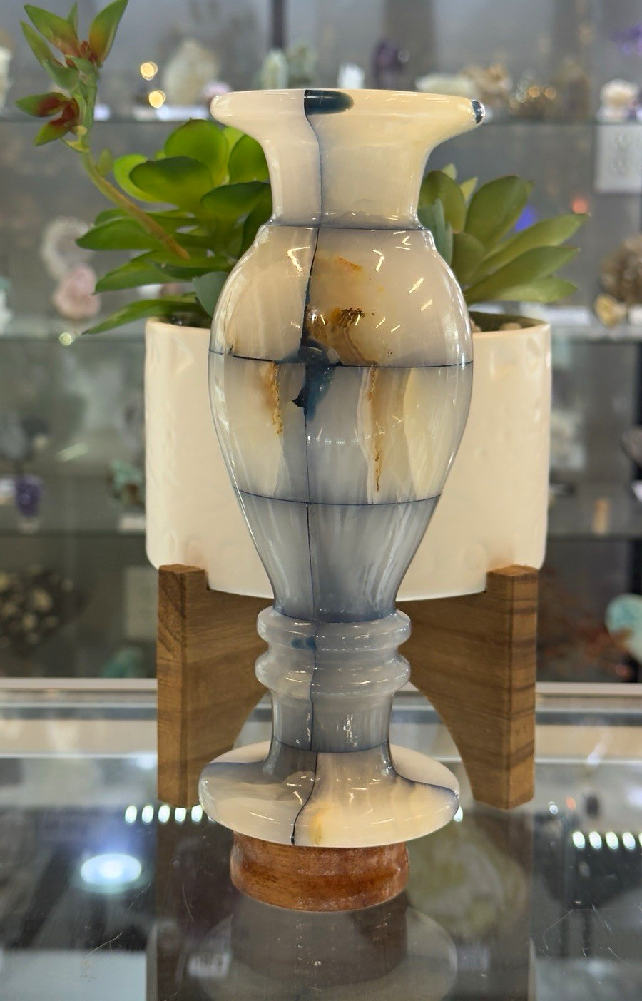Natural White Onyx Blue Shade Vase 🏺