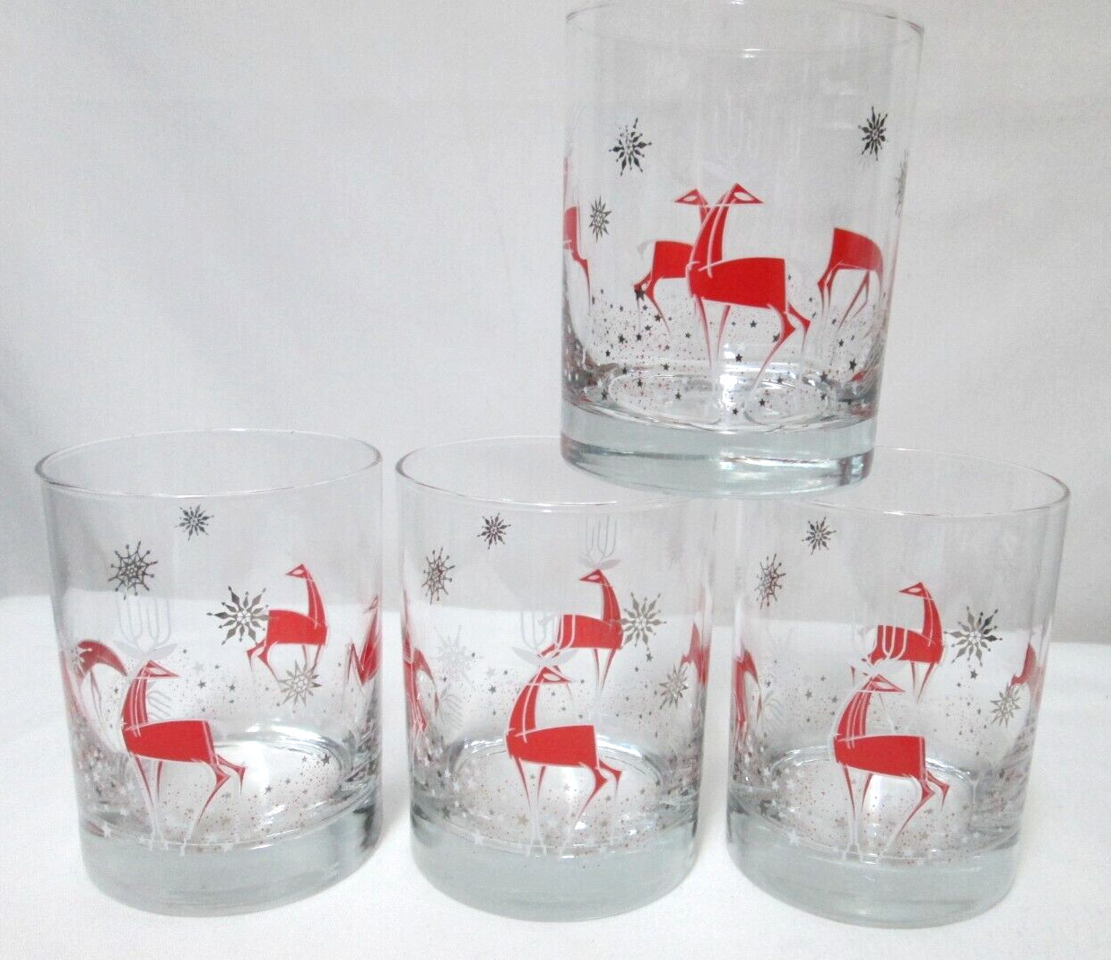 Christmas Reindeer snowflakes Set 4 glass old fashioned tumblers red white