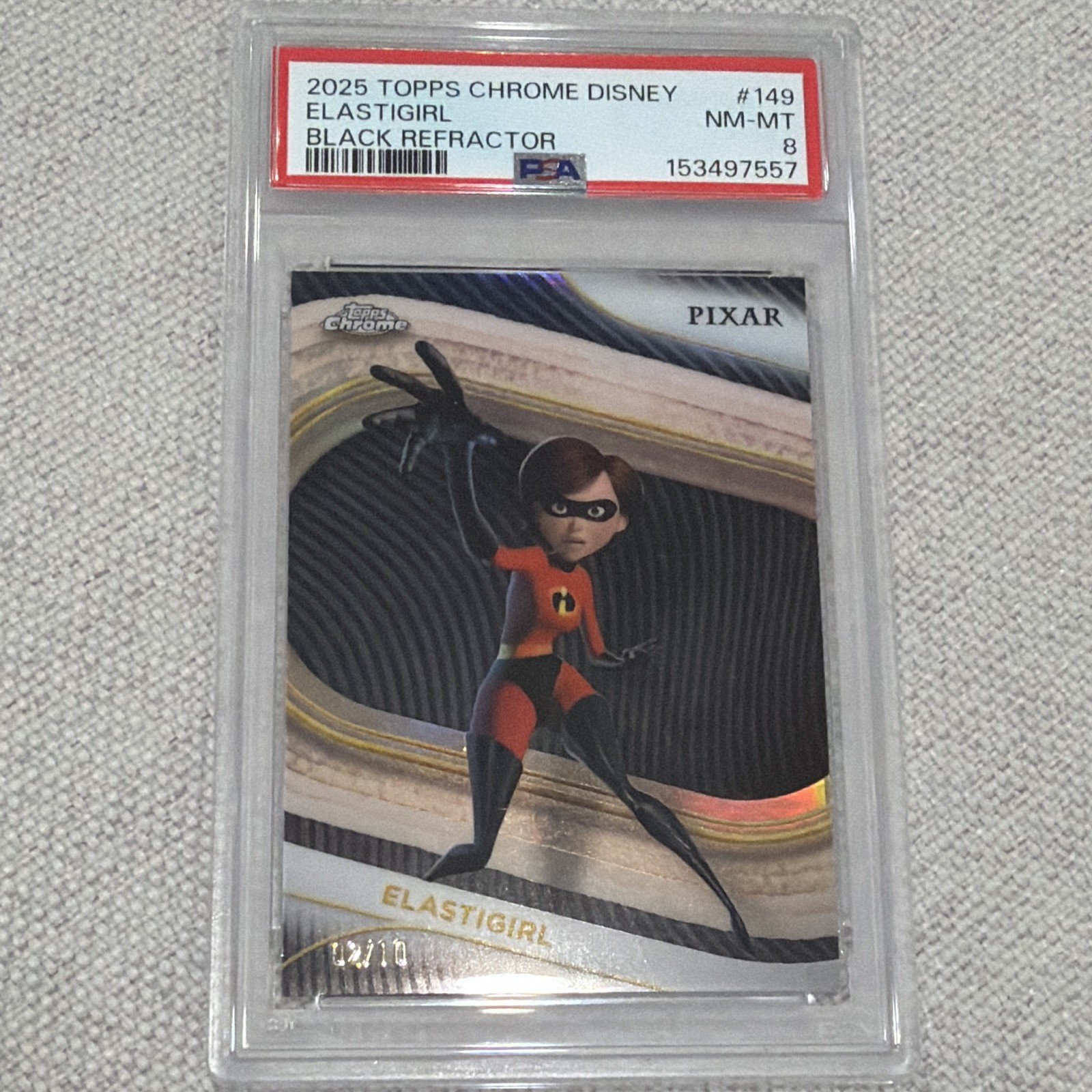 Topps 2025 Topps Chrome Disney Pixar Elastigirl #149 Black Refractor /10 PSA 8