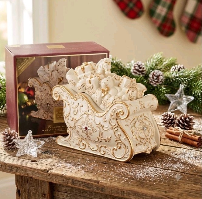 Lenox Florentine & Pearl Jeweled Sleigh Candy Dish Porcelain 24k Gold Trim Boxed