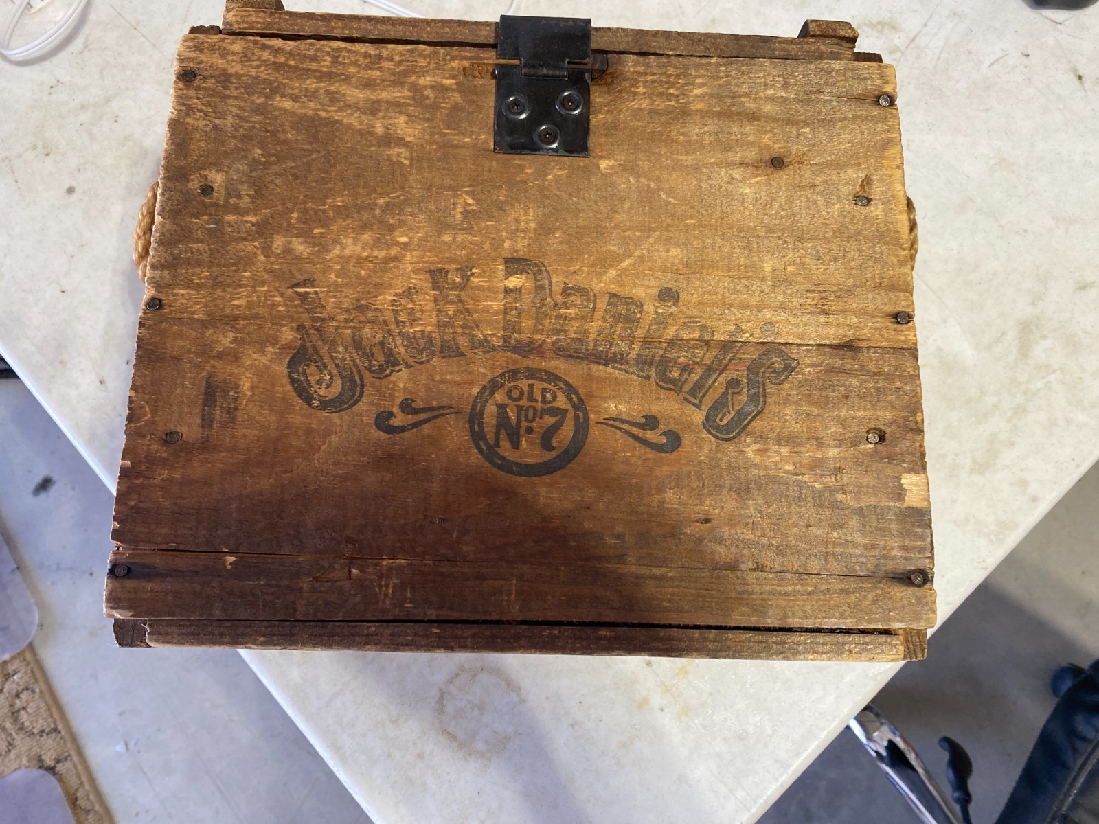 Vintage Jack Daniels No.7 Whiskey Wood Crate Box Metal Hinge Rope Handles