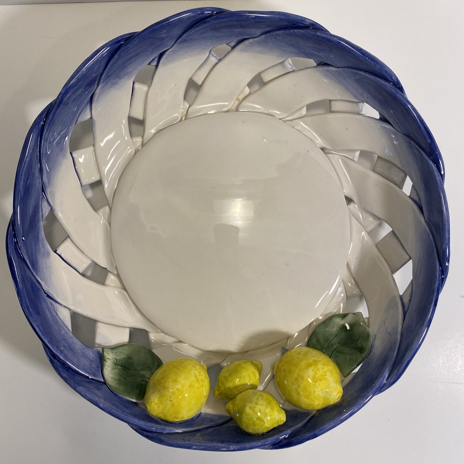VTG AUTHENTIC LANZARIN CERAMICHE ITALY BASKETWEAVE CERAMIC 11”FRUIT BOWL LEMONS VTG AUTHENTIC LANZARIN CERAMICHE ITALY BASKETWEAVE CERAMIC 11”FRUIT BOWL LEMONS