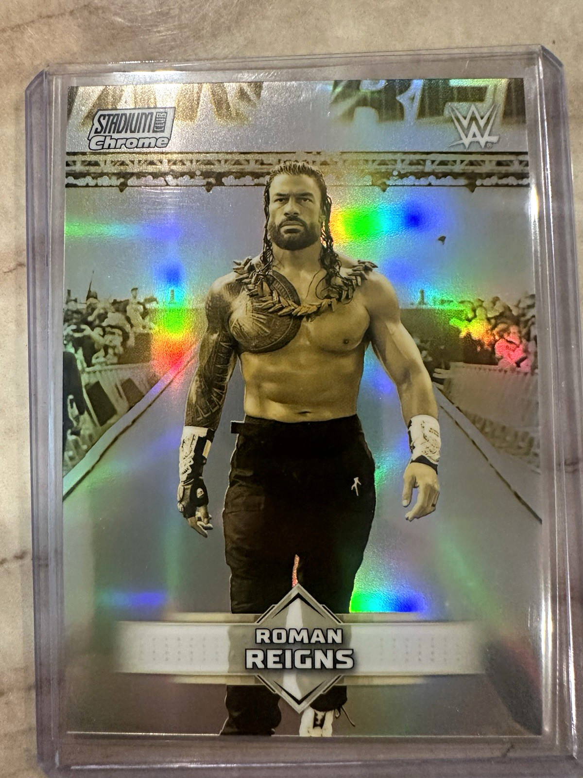Topps 2026 Stadium Club Chrome WWE Roman Reigns Gold Minted SSP Case Hit 