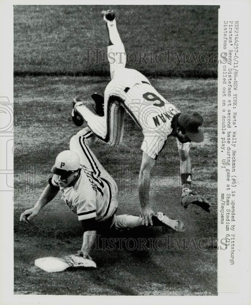 1984 Press Photo Wally Backman & Benny Distefano during game at Shea Stadium NY 1984 Press Photo Wally Backman & Benny Distefano during game at Shea Stadium NY