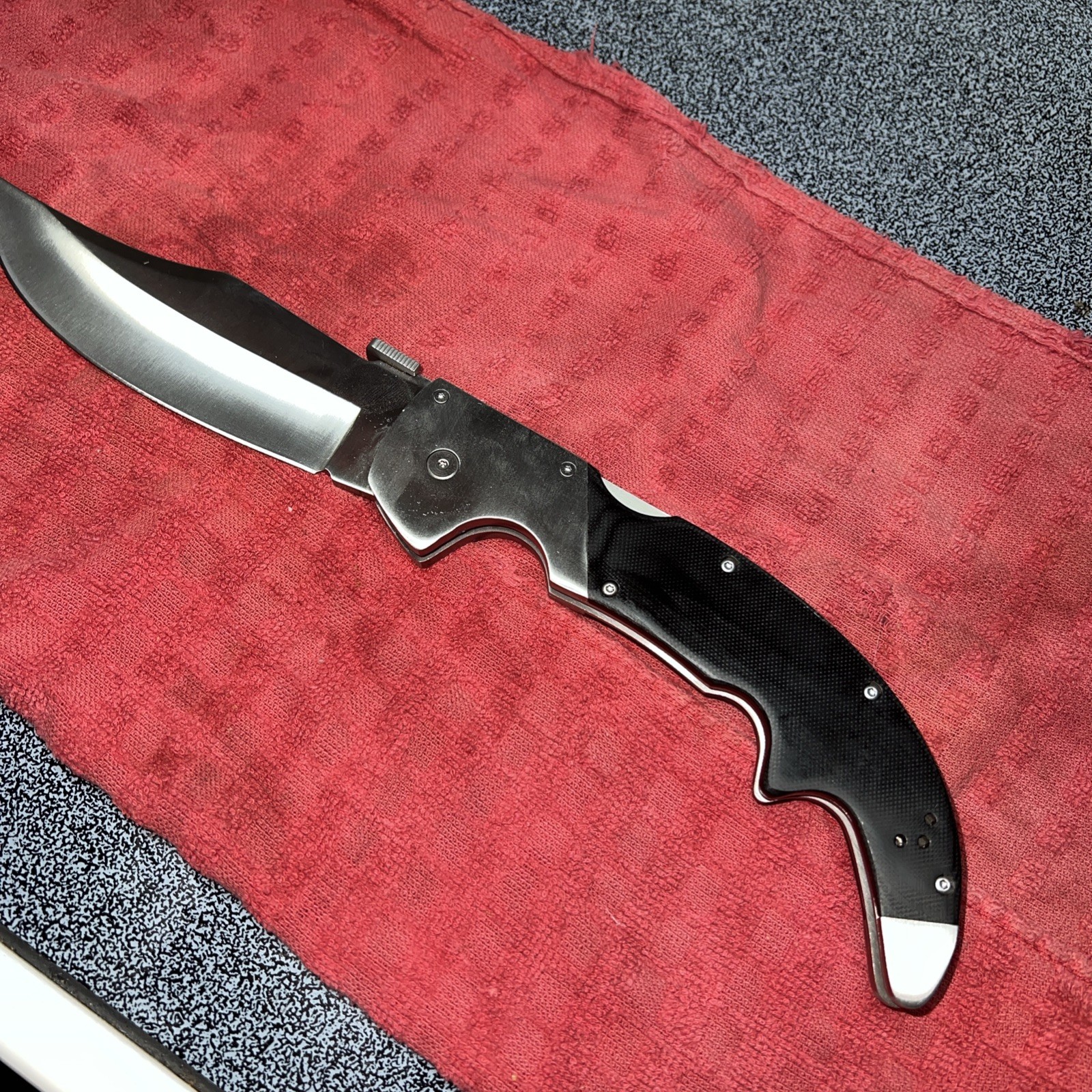 XL Extra Large Folding Knife, 7.5inch Blade Factory Made In USA Very Sharp HUGE XL Extra Large Folding Knife, 7.5inch Blade Factory Made In USA Very Sharp HUGE